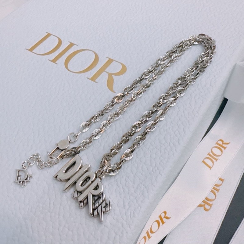 chr1st1an D10r necklaces
